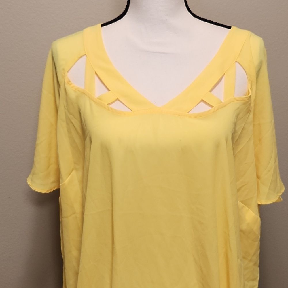 Torrid Georgette Cage front blouse - Picture 2 of 10